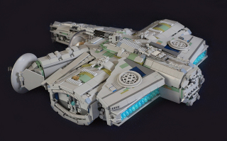 Illustration for article titled Redesigning Star Wars' Coolest Vehicles (Using LEGO)